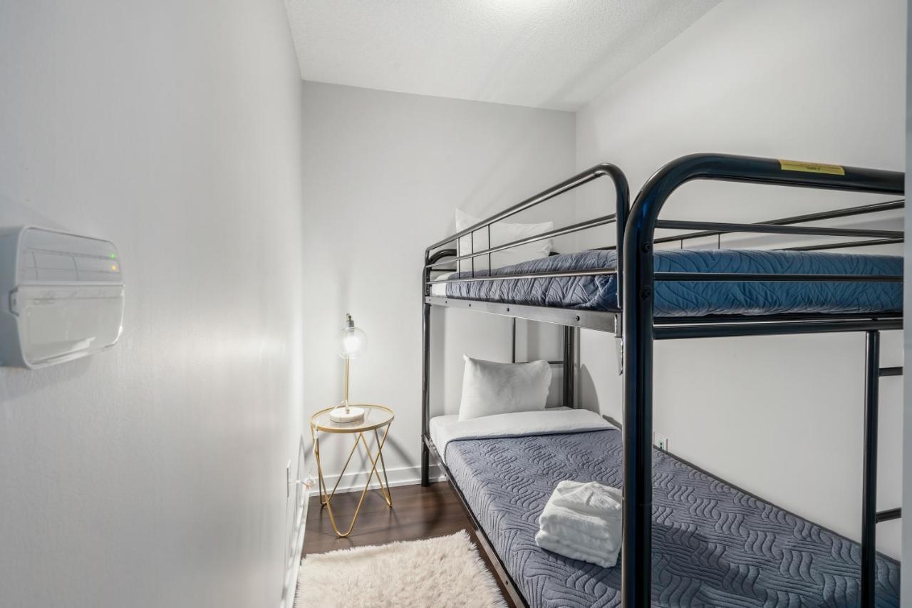 Family Oriented Downtown Toronto 2Bdrm Condo With Parking & Office Space Εξωτερικό φωτογραφία